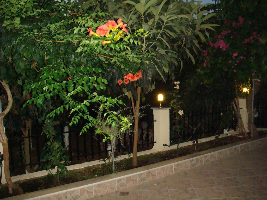 Captain Georgio Apartments Poros  Zewnętrze zdjęcie